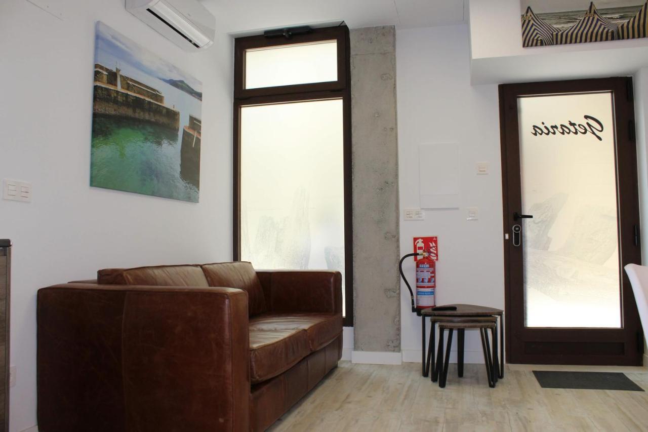 Apartamentos Zarautz Centro, Con Tarjeta Parking Gratis En Zona Azul Y Residentes Exterior photo