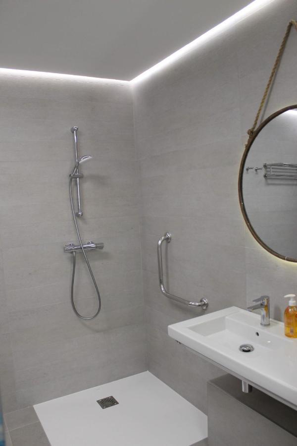 Apartamentos Zarautz Centro, Con Tarjeta Parking Gratis En Zona Azul Y Residentes Exterior photo