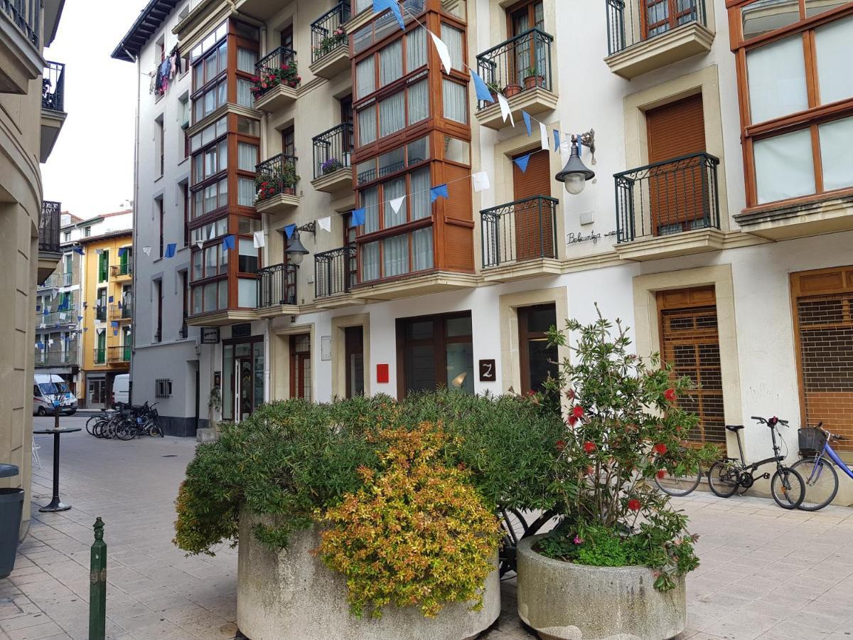 Apartamentos Zarautz Centro, Con Tarjeta Parking Gratis En Zona Azul Y Residentes Exterior photo